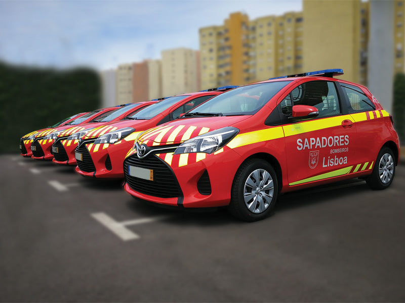 Fire officers saloon cars with lightbars